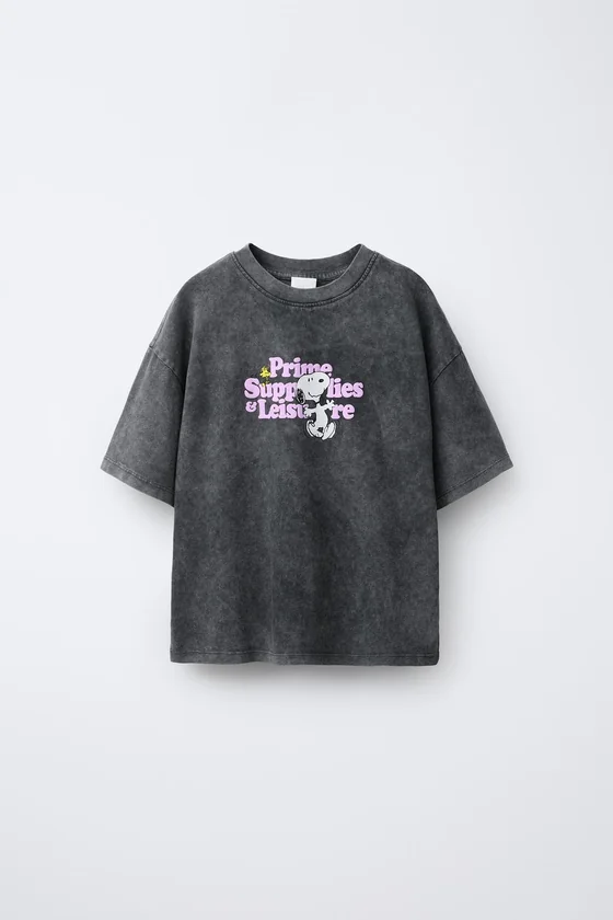 ФУТБОЛКА С РЕЛЬЕФНЫМ ПРИНТОМ SNOOPY ™