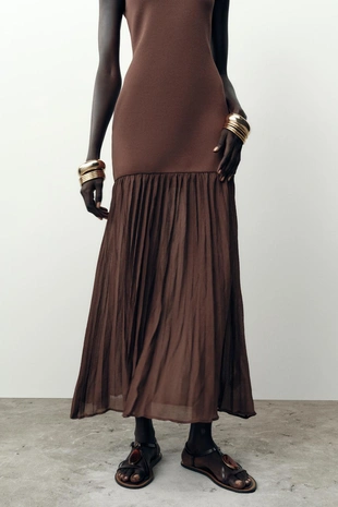 Трикотажное платье с комбинированной отделкой- Заказать в России