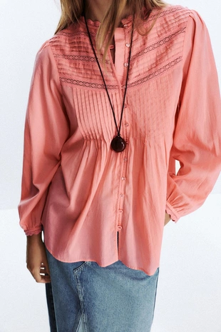 Романтичная блузка с кружевом- Заказать в России