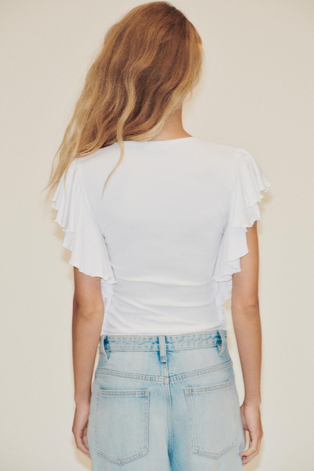 ФУТБОЛКА С РУКАВАМИ-ВОЛАНАМИ