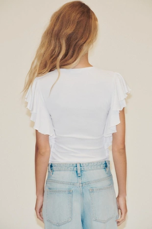 Футболка с рукавами-воланами- Заказать в России