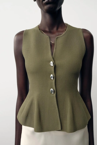 Трикотажный топ с баской