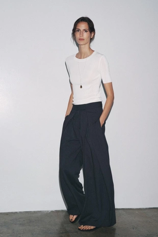 Трикотажный топ с короткими рукавами- Заказать в России