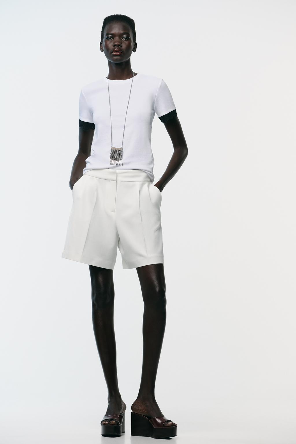 ФУТБОЛКА С КРУЖЕВНЫМИ РУКАВАМИ