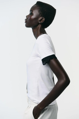 Футболка с кружевными рукавами- Заказать в России