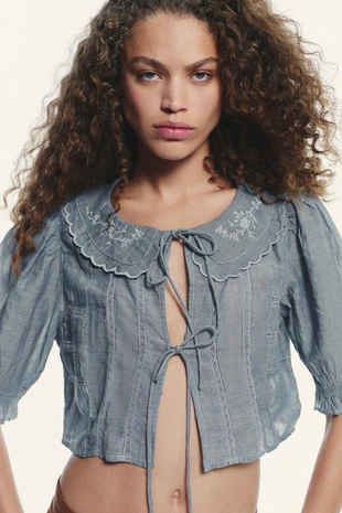 Укороченная рубашка с вышивкой- Заказать в России