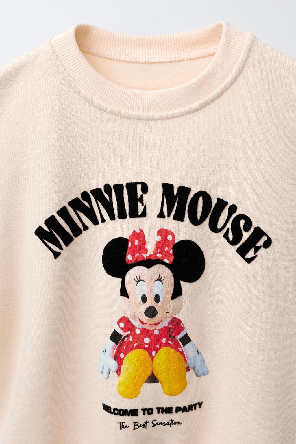 ТОЛСТОВКА С РЕЛЬЕФНЫМ ПРИНТОМ MINNIE MOUSE © DISNEY