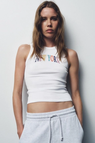 Топ с вышитой надписью- Заказать в России