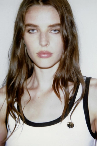 Топ с отделкой и брошью ZARA- Заказать в России