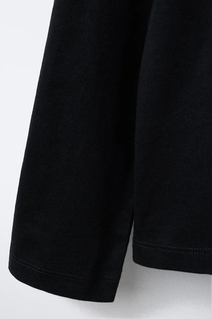 Однотонная футболка с длинными рукавами- Заказать в России