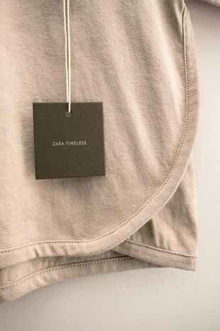 ZARA TIMELESS - однотонная футболка с оделкой- Заказать в России