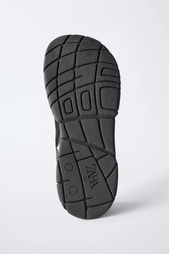 СПОРТИВНЫЕ КРОССОВКИ «Barefoot»