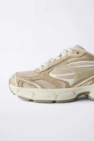 Спортивные кроссовки из разных материалов- Заказать в России