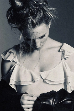 Комбинированное платье с воланами- Заказать в России