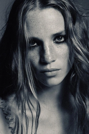 Бюстгальтер с рельефными цветами и бусинами — LIMITED EDITION- Заказать в России