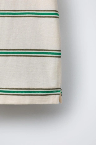 Футболка в полоску с нашивкой- Заказать в России