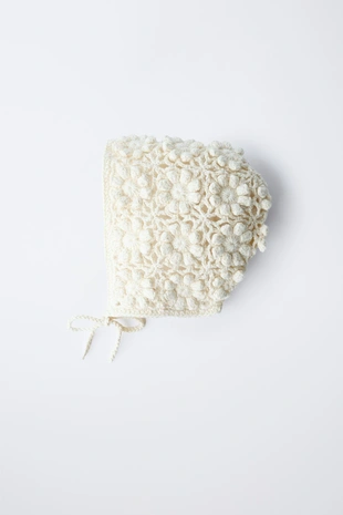 Чепчик из кружева кроше- Заказать в России