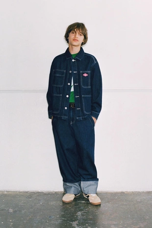 Джинсы WIDE FIT с отворотами- Заказать в России