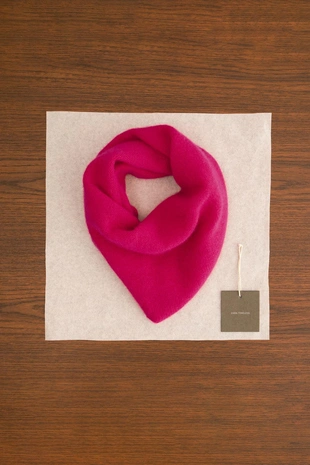 ZARA TIMELESS — косынка из 100% кашемира - Заказать в России