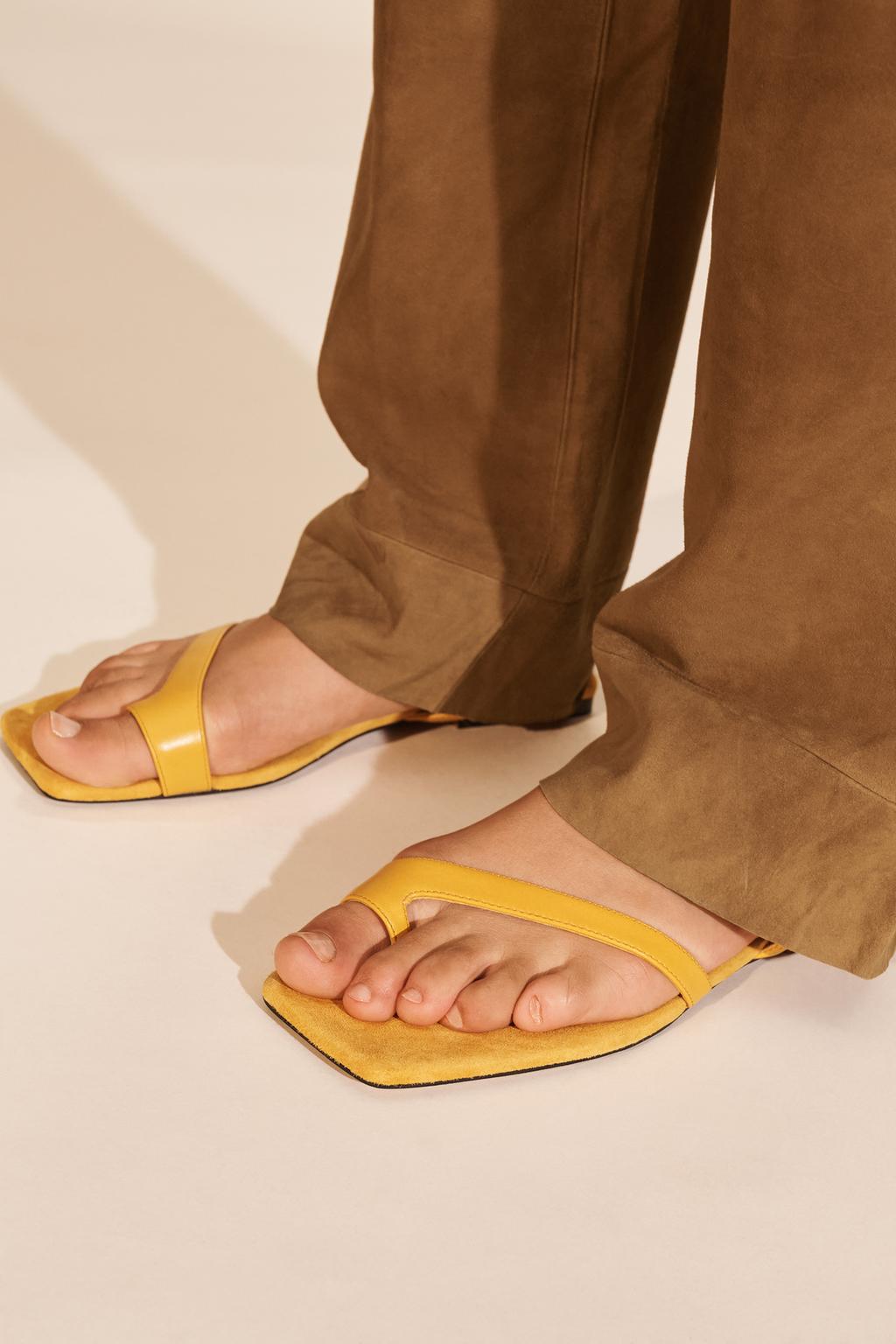 Сандалии из замши limited edition flat split