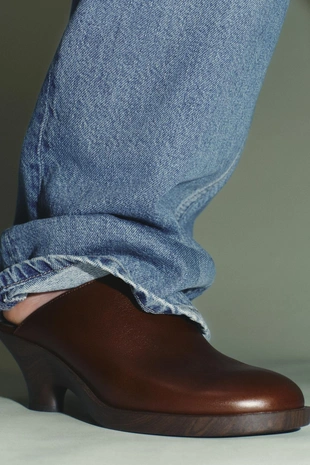 Кожаные сабо на каблуке- Заказать в России