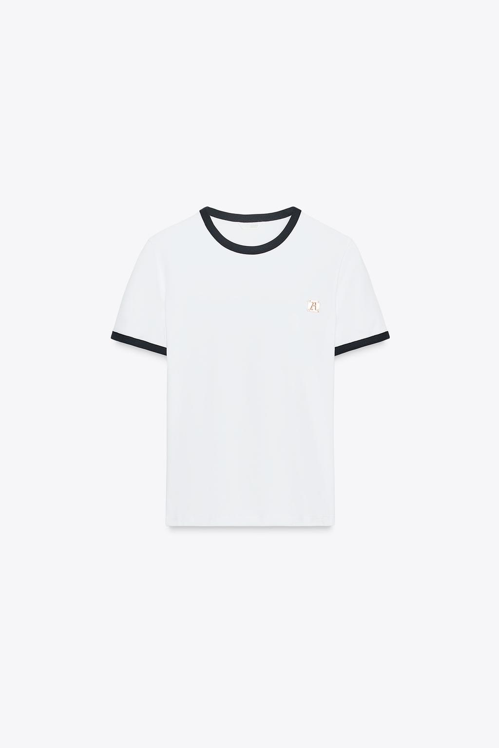 ФУТБОЛКА ZARA С ОТДЕЛКОЙ И БРОШЬЮ