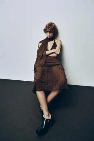 Длинное платье в горошек с платком- Заказать в России