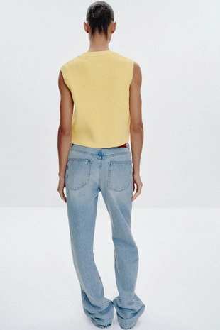 Однотонный трикотажный топ без рукавов- Заказать в России