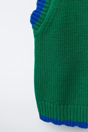 Трикотажный жилет «тюльпан»- Заказать в России