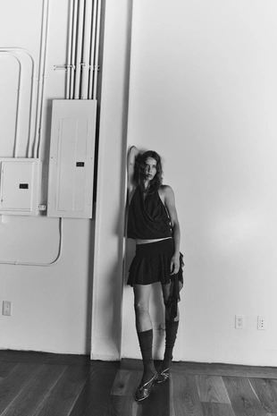 Топ с горловиной халтер и драпировкой- Заказать в России