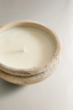 Свеча с ароматом GOLDEN CUIR (100 г)- Заказать в России