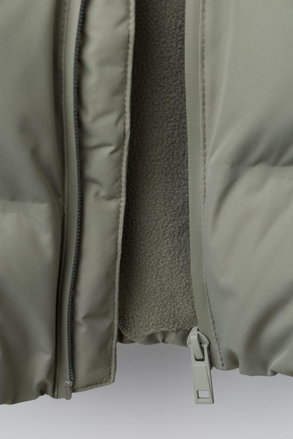 СТЕГАНАЯ КУРТКА WATER REPELLENT С КАПЮШОНОМ
