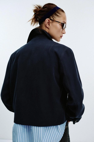 Короткая двубортная куртка- Заказать в России