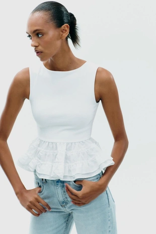 Топ с бретелями и баской- Заказать в России