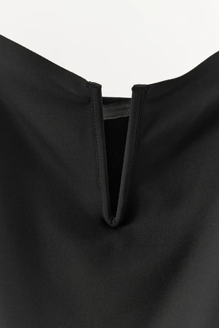 Платье из полиамида с металлической деталью- Заказать в России