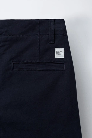 Базовые брюки чинос- Заказать в России