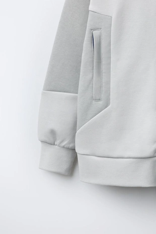 Спортивная толстовка на молнии с текстом- Заказать в России