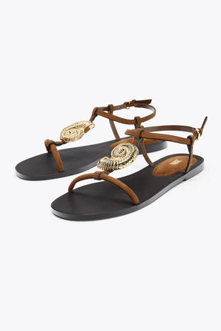 Сандалии с металлическим декором- Заказать в России