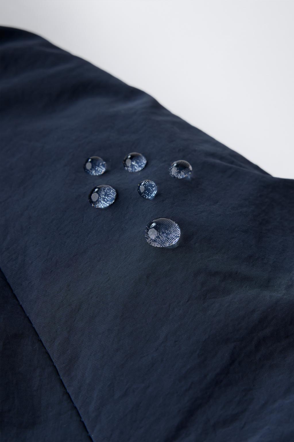 СТЕГАНАЯ КУРТКА С КАПЮШОНОМ WATER REPELLENT