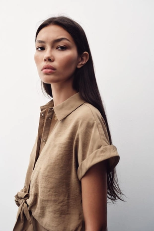 Рубашка с узлом и короткими рукавами- Заказать в России