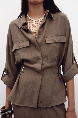 Рубашка сафари с боковыми пряжками- Заказать в России