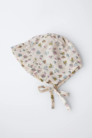 Mid-ecru | 6303/591/715 - Zara Чепчик с воланами и цветочным текстурным рисунком