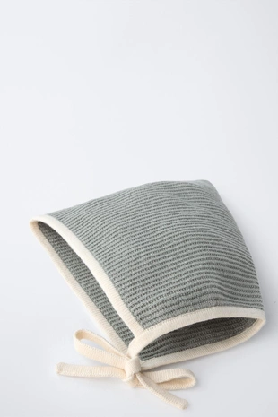 Light khaki | 2582/456/506 - Zara Остроконечная шапка с контрастной отделкой