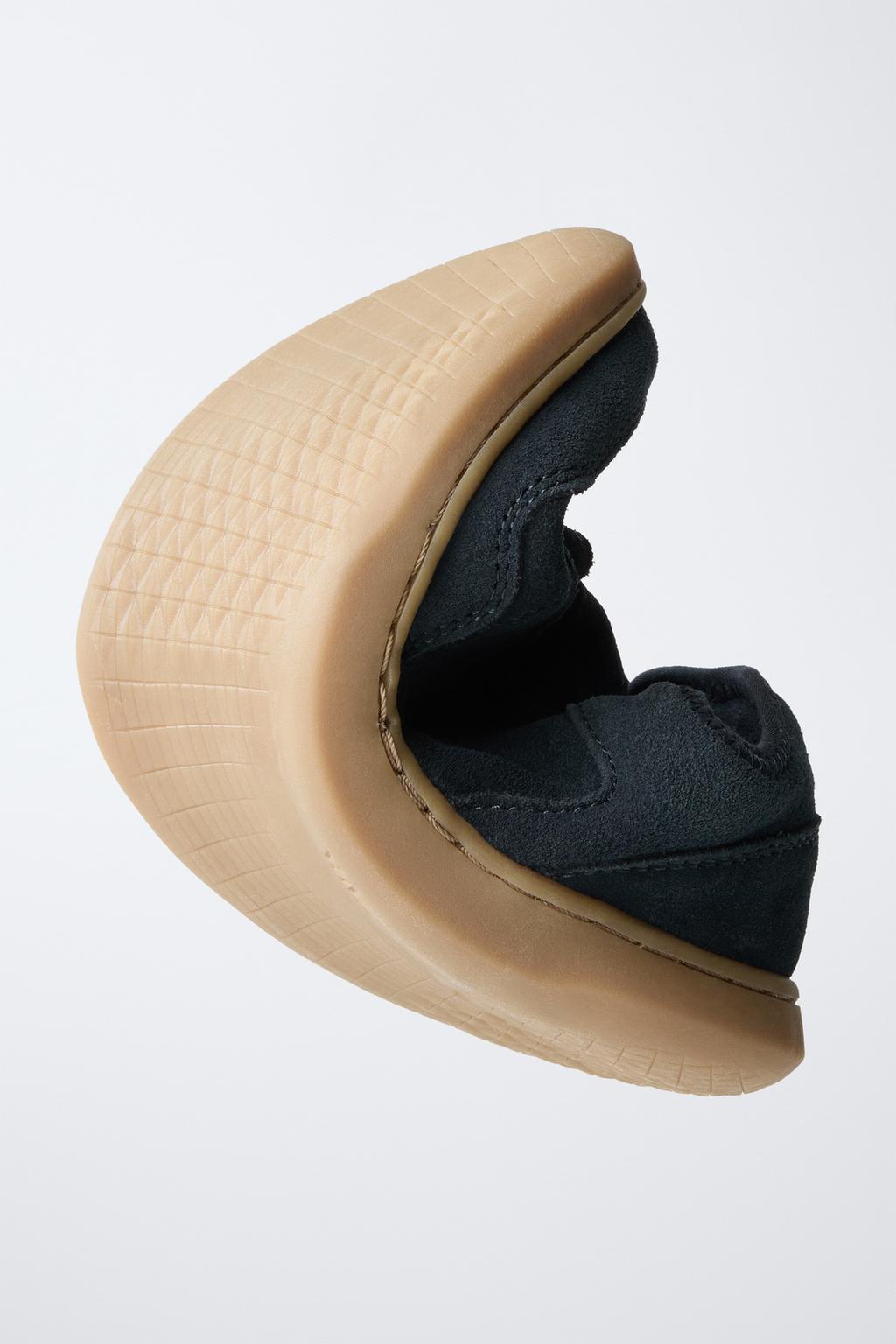КРОССОВКИ BAREFOOT ИЗ СПИЛКА