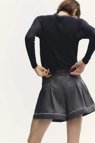 Шорты с объемной отделкой- Заказать в России