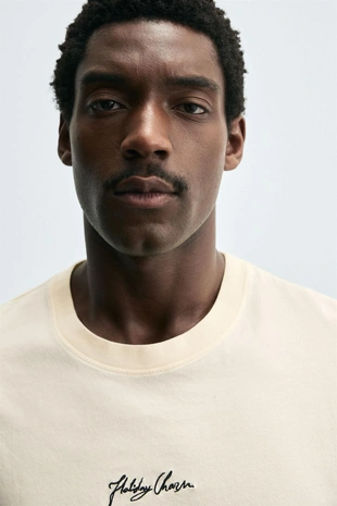 Футболка с вышитой надписью- Заказать в России