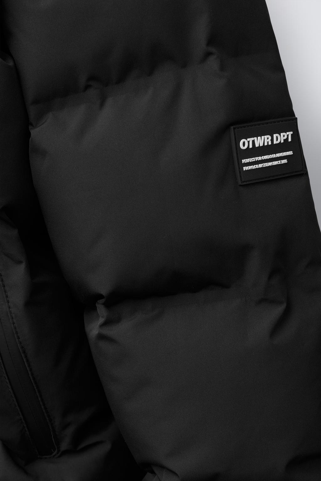 СТЕГАНОЕ ПАЛЬТО С НАШИВКОЙ WATER REPELLENT