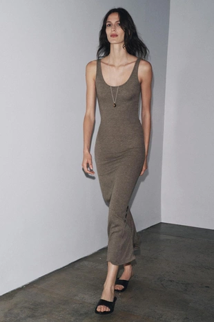 Длинное платье на бретелях- Заказать в России