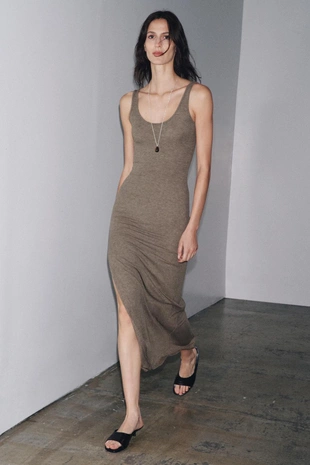 Длинное платье на бретелях- Заказать в России