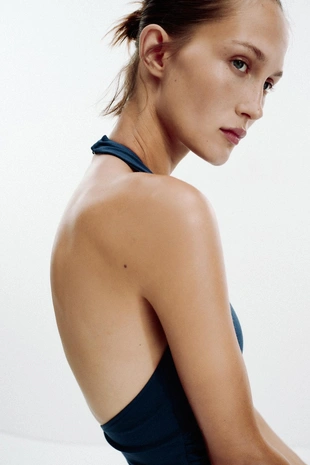 Платье халтер со сборками